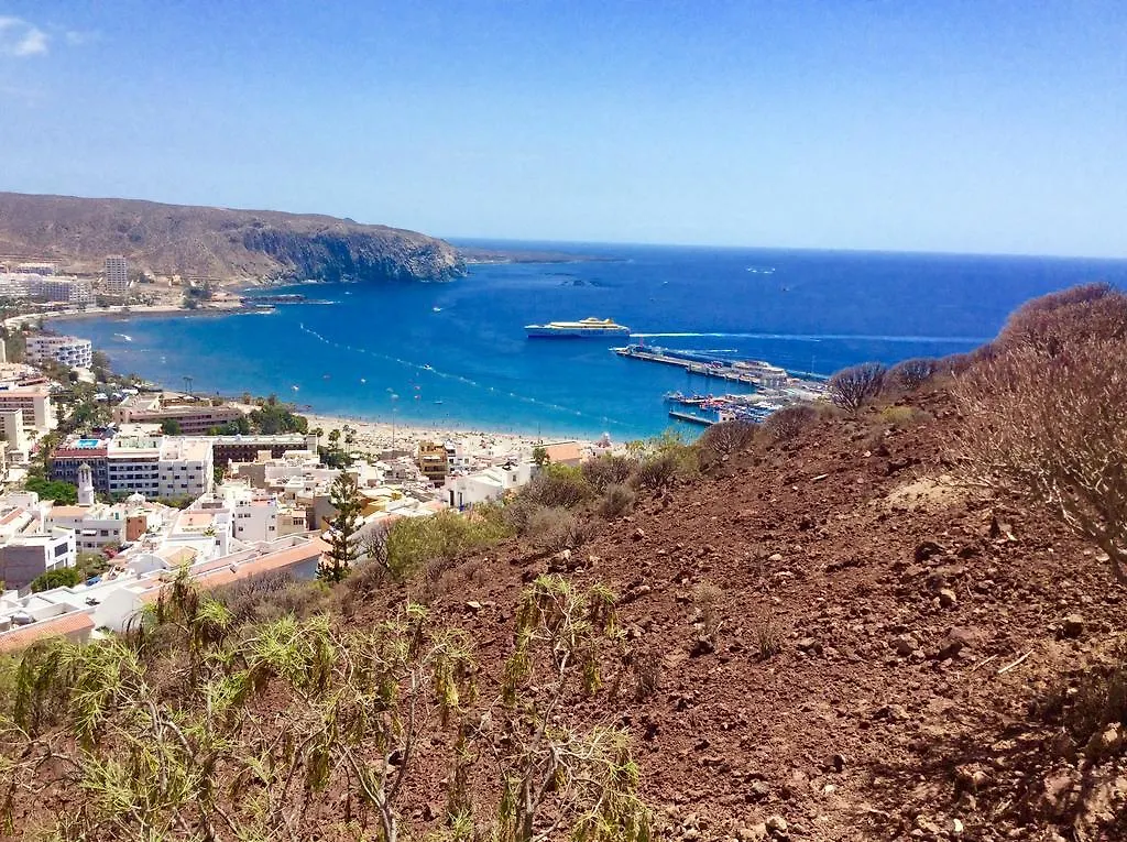 Apartment With Terrace In Playa De Las Americas